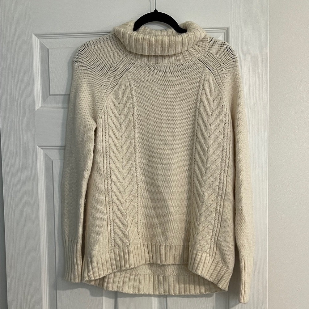 American Eagle Outfitters Cream Turtleneck Sweater